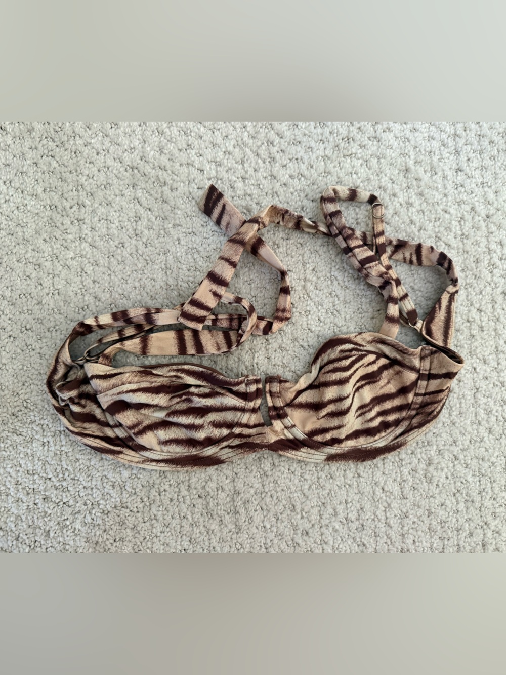 Monday swimwear clovelly top